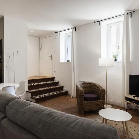 Apartment Chez Carca, Pied De La Cite